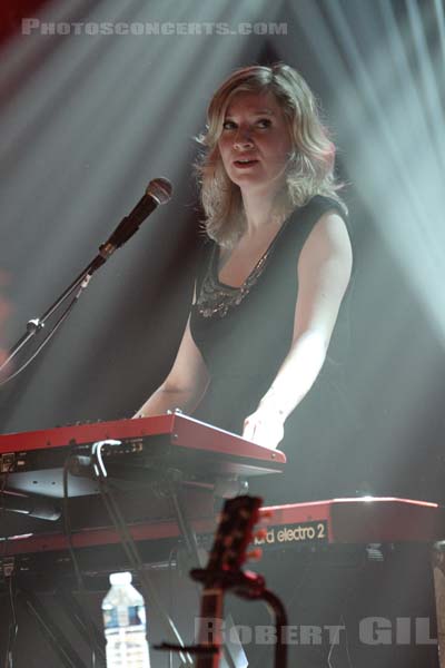 ANNEKE VAN GIERSBERGEN - 2012-05-20 - PARIS - La Machine (du Moulin Rouge) - 